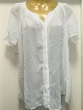 Apt. 9 White Sheer Button-Front Tunic Blouse ( Bin 6-005)